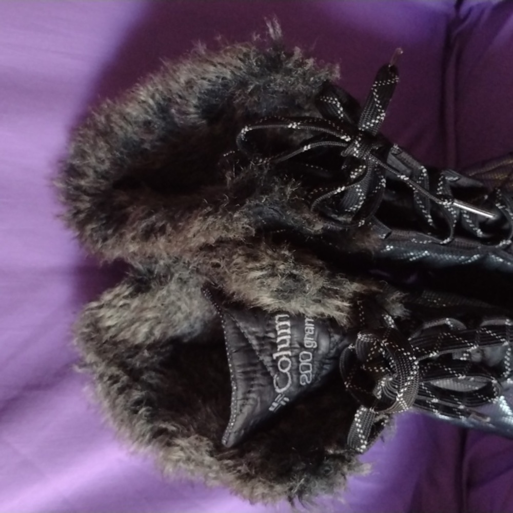 COLUMBIA WATERPROOF BOOTS 8 - Picture 9 of 11